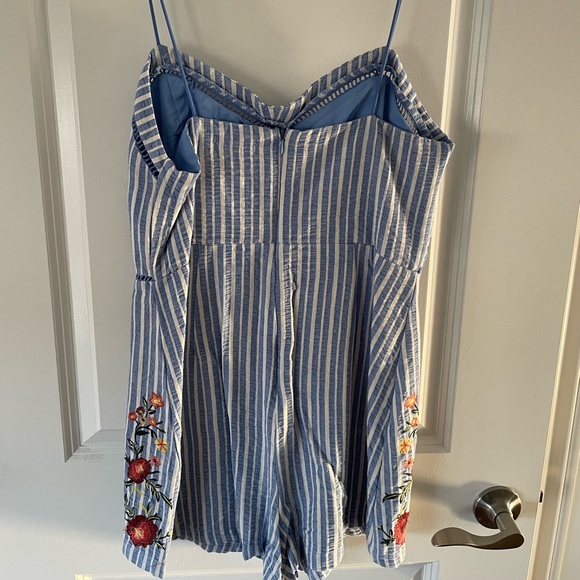 Blue and White Stripe Floral Romper - Picture 3 of 7